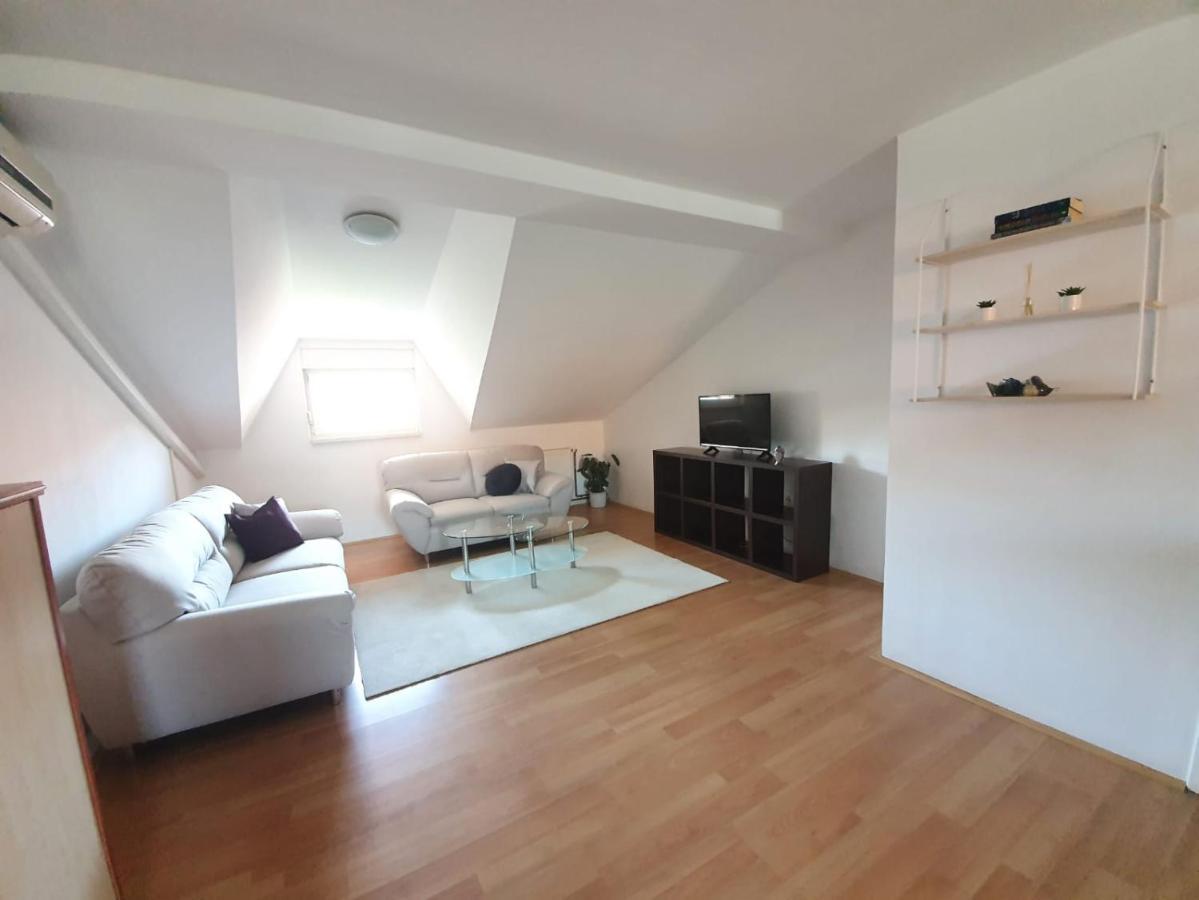 Apartment Lily Near Zagreb Airport เวลิคาโกริตซา ภายนอก รูปภาพ